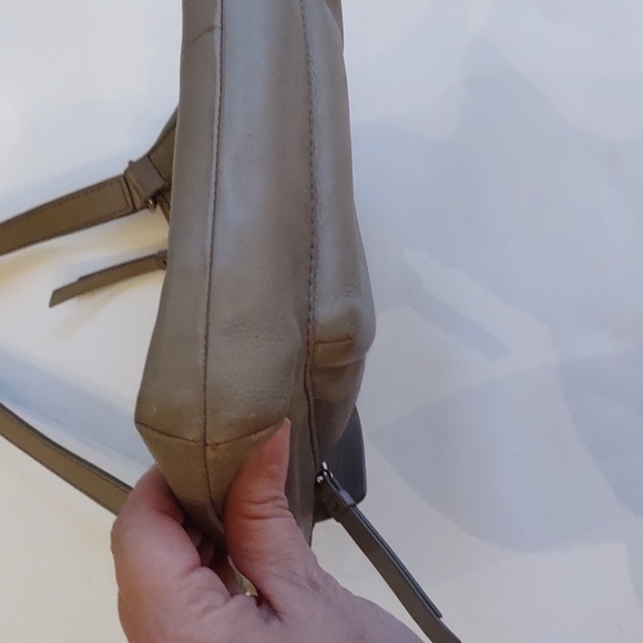 Genuine leather shoulder bag by Fossil 🍀 - Picture 6 of 12